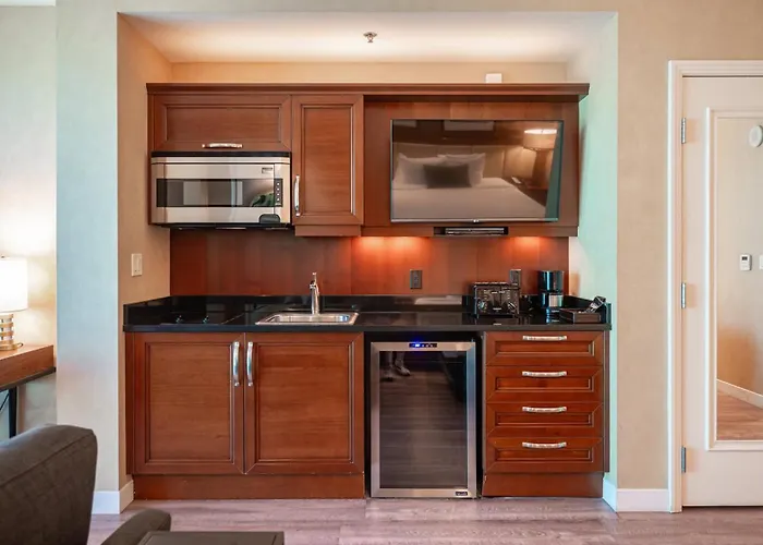 No Resort Fee Strip View Suite + Free Valet + Pool